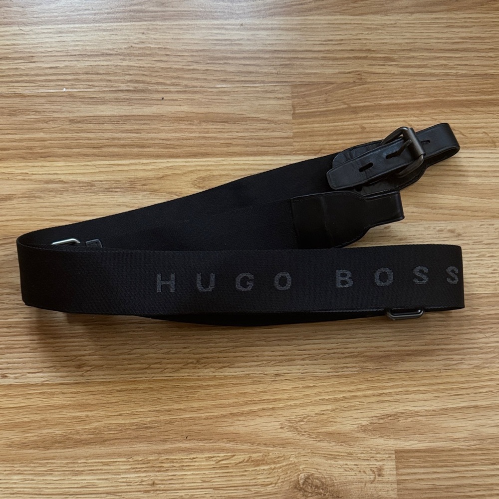 Hugo Boss Purse Strap ✨
